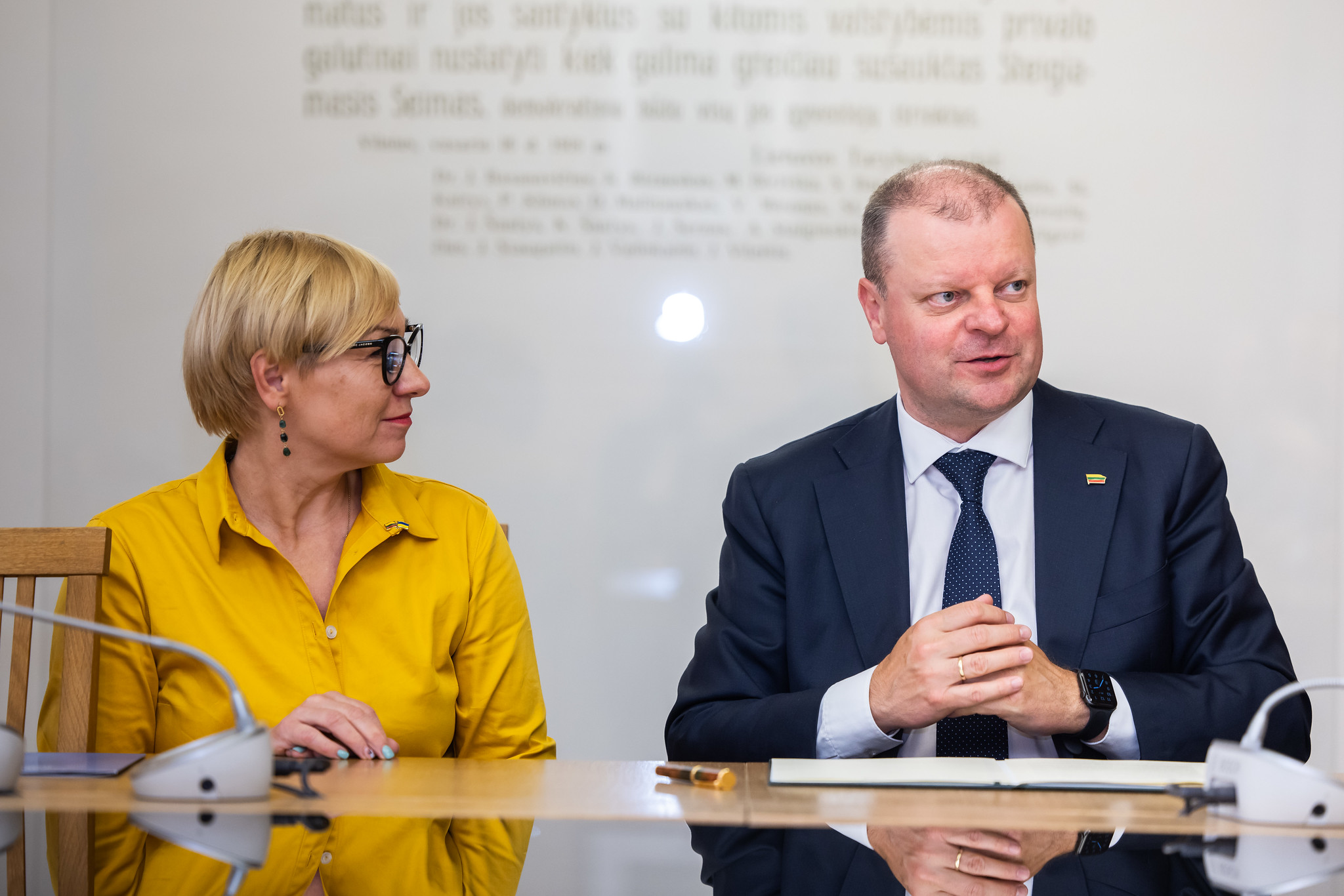 Demokratų sąjungos „Vardan Lietuvos“ pirmininkas Saulius Skvernelis pasirašė susitarimą dėl švietimo politikos