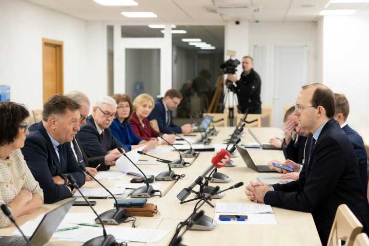 Demokratai: susisiekimo ministro Mariaus Skuodžio darbas skaldo ir skurdina Lietuvą