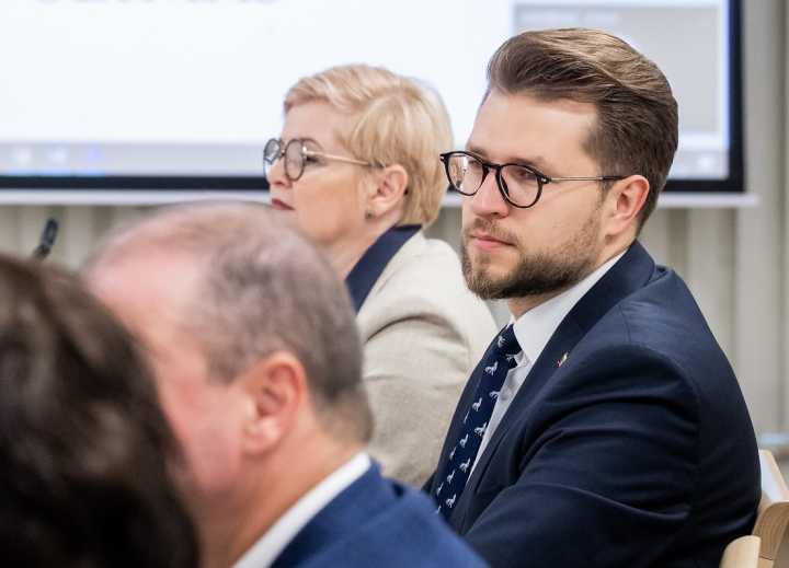 Demokratai pokalbio kviečia premjerę Ingridą Šimonytę ir finansų ministrę Gintarę Skaistę – aiškinsis dėl RRF lėšų skyrimo sustabdymo Lietuvai